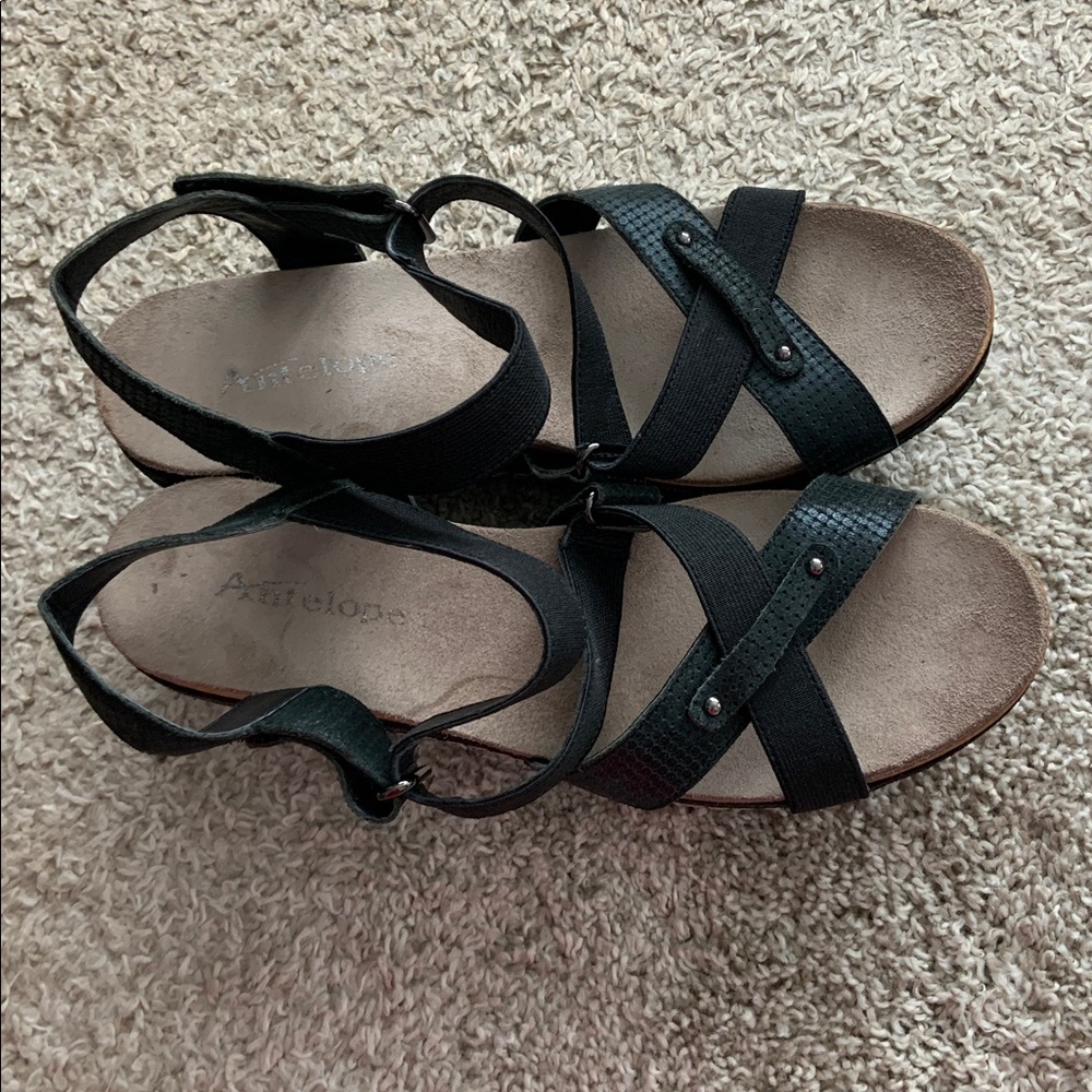 Modzori Olivia Mid Wedge Black Leather Reversible Travel Sandals Size39